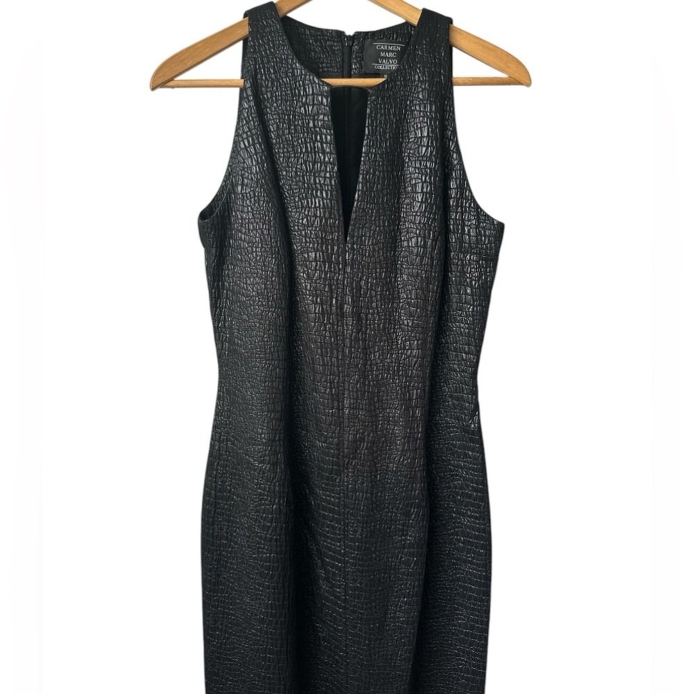 Carmen Marc Valvo Collection Short Sleeve Dress